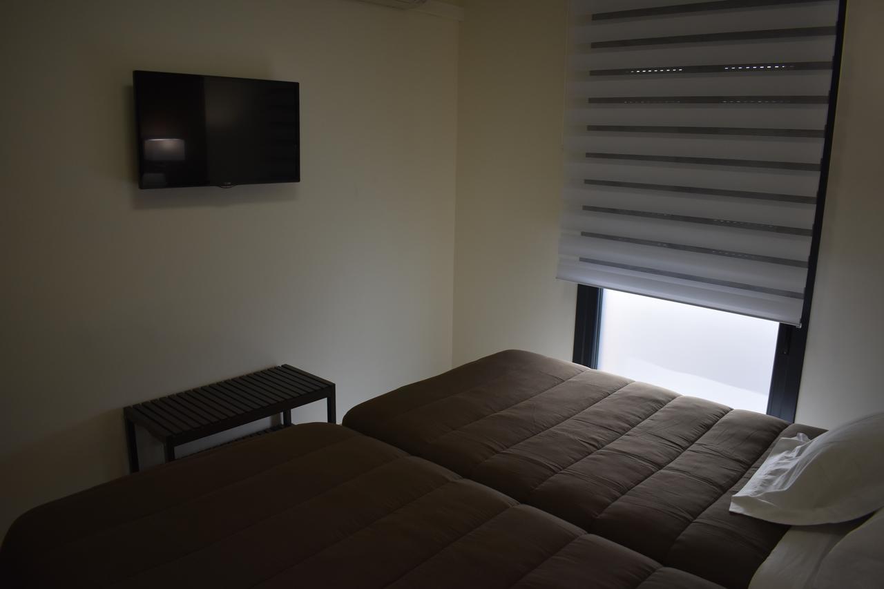 Hostal El Rocio Paracuellos de Jarama Esterno foto