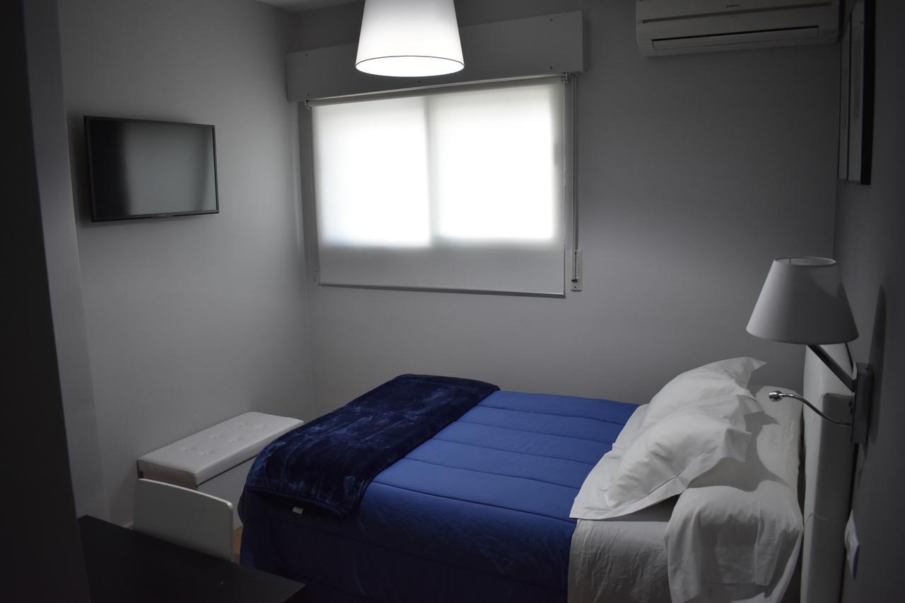 Hostal El Rocio Paracuellos de Jarama Esterno foto